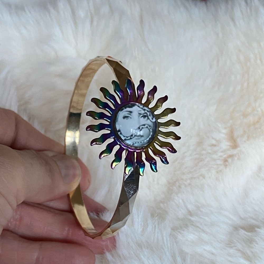 Fornasetti inspired puple Sunburst Bracelet with gold tones - Picture 8 of 8